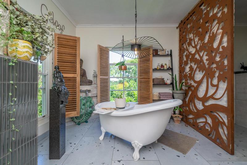 7 Bedroom Property for Sale in Somerset West Western Cape